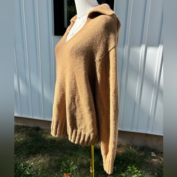 Tuckernuck Georgina Wool & Cashmere ETC V-Neck Tan Sweater - Picture 7 of 7